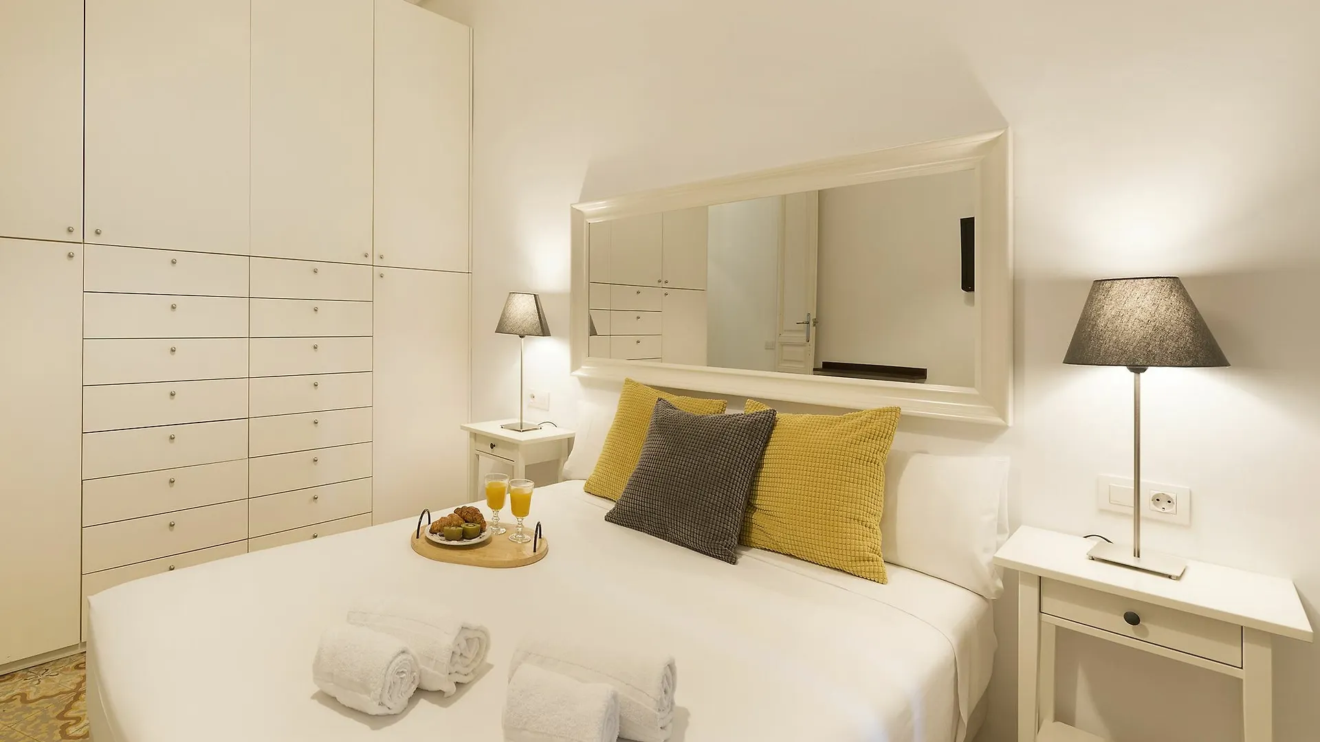 Apartament Fira Luxury Nextdoor Barcelona